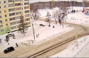 罗希诺的列宁和法布里纳亚十字路口。 车里雅宾斯克 网络摄像头