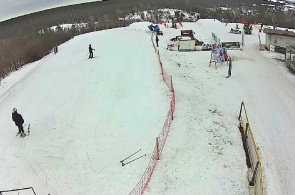 滑雪场的极端的风格。 网络摄像头在线哈尔科夫