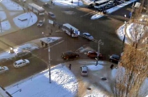网络摄像头在十字路口圣。 Vodopyanov Str。帕潘在利佩茨克