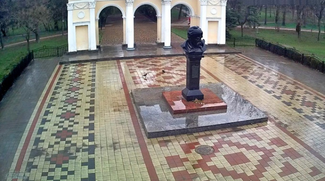 塔拉斯舍甫琴科纪念碑。辛菲罗波尔摄像头在线