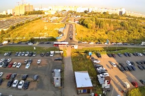 Tsentralnaya 街和 Kudrovsky Proezd 的交叉口。 网络摄像头 库德罗沃