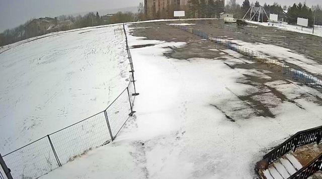 沃伦滑雪公园。角度 3. Yakhroma 在线网络摄像头