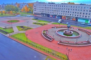 300周年纪念公园的喷泉。 罗蒙诺索夫的网络摄像头