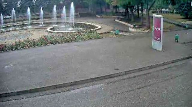 喷泉在马蹄铁的中心。 Pyatigorsk在线摄像头
