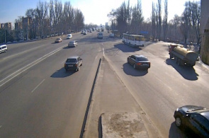 在Vorontsov Ave Dnepropetrovsk的天桥下的摄像头