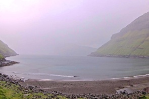 Tjornuvik 海滩。法罗群岛在线摄像头