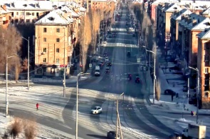主要街道的视图。 诺沃特罗伊茨克网络摄像头