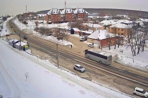 斯维尔德洛夫斯卡亚 (Sverdlovskaya) 和列宁 (Lenin) 交叉口位于多尔戈德文斯科耶 (Dolgoderevenskoye)。 车里雅宾斯克 网络摄像头