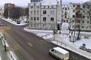 在Karelskaya街上的人行横道。网络摄像头Sortavala在线