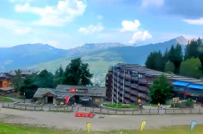 Village of Arc 1800。Les Arcs 在线网络摄像头