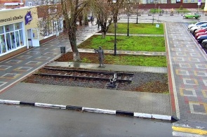 铁路工人纪念碑。 季霍列茨克 网络摄像头