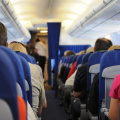 科学家们告知有关的健康风险相关的长时间空中旅行