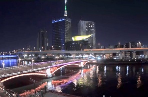 阿祖玛桥。 东京网上直播