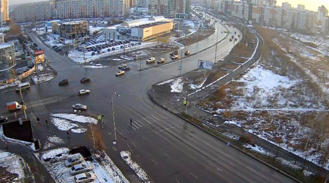 兄弟Kashiriny街道的十字路口 -  Salavat Yulaev在线摄像头