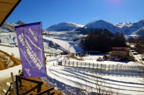 Prato Nevoso 滑雪胜地的视图。 网络摄像头